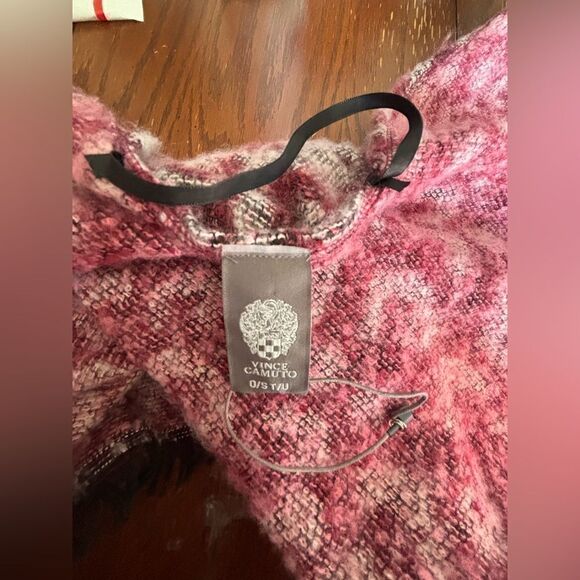 Vince Camuto burgundy leopard print wool cape with fringe - Picture 2 of 10